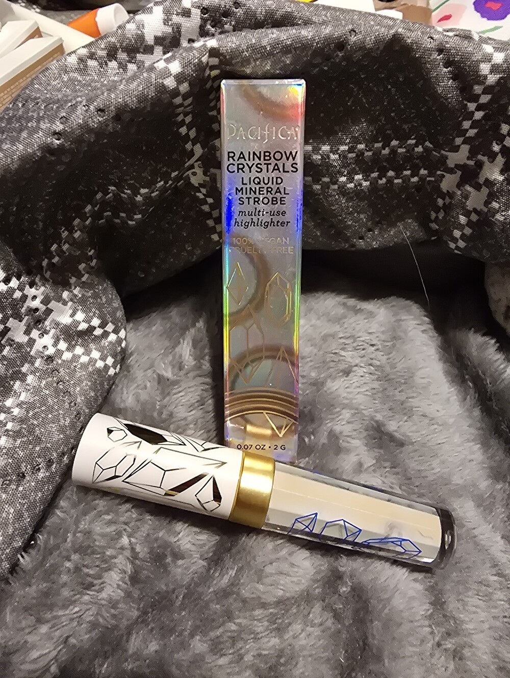 Pacifica Rainbow Crystals Highlighter
